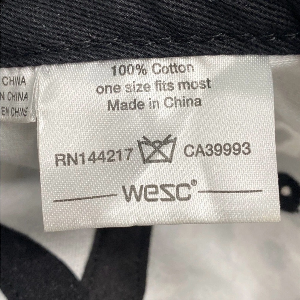 Wesc Han’s Poppy Patterned Black and White strapback cap - hat - Picture 10 of 10